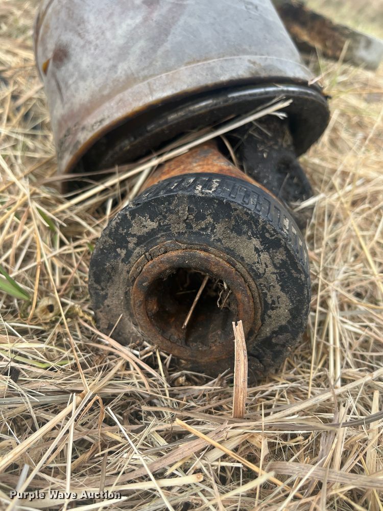 image for item DR7331 2000 AGCO Hesston 1008  disc mower