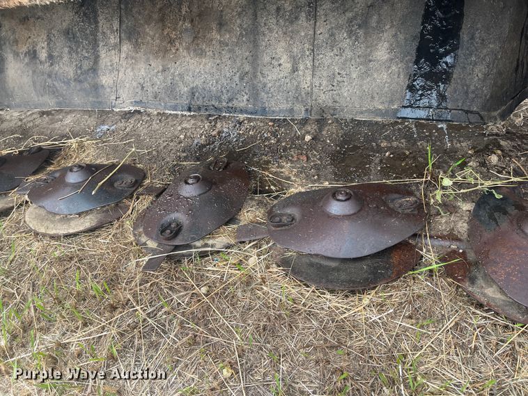 image for item DR7331 2000 AGCO Hesston 1008  disc mower