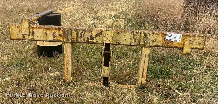 image for item DR7333 Vermeer  bale spear