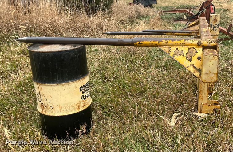 image for item DR7333 Vermeer  bale spear