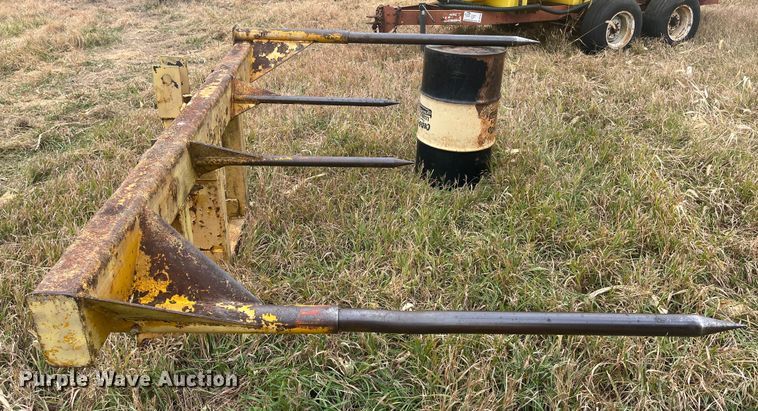 image for item DR7333 Vermeer  bale spear