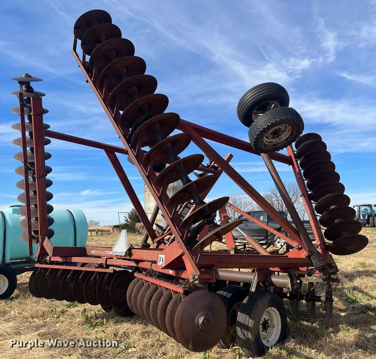 image for item DR7342 International 490  double off-set disk