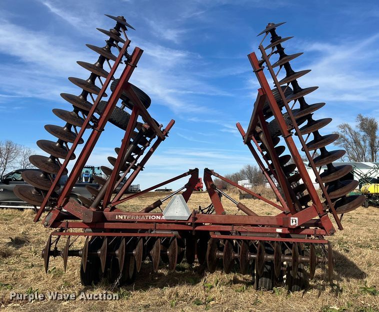 image for item DR7342 International 490  double off-set disk