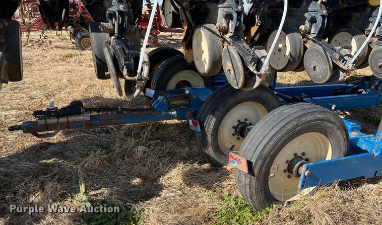 image for item DR7345 Kinze 3600  planter