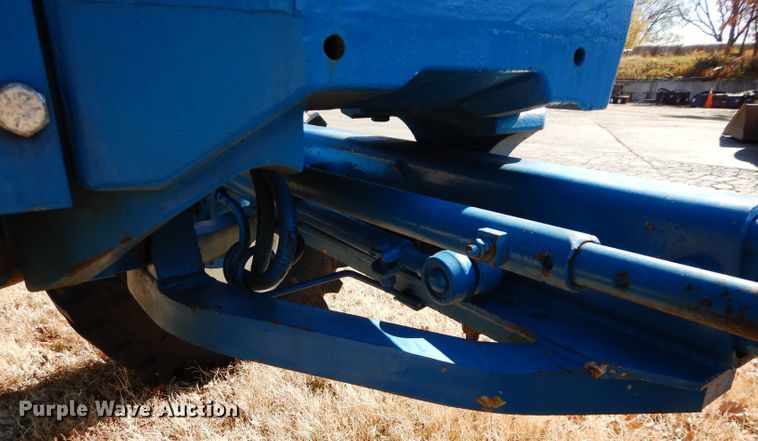 image for item DS6289 1993 Ford 8630  tractor