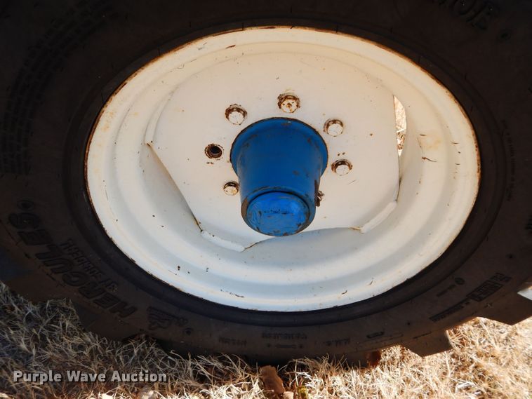 image for item DS6289 1993 Ford 8630  tractor