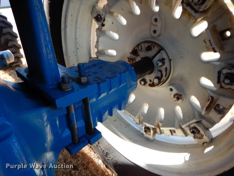 image for item DS6289 1993 Ford 8630  tractor