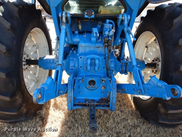 image for item DS6289 1993 Ford 8630  tractor