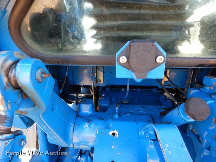image for item DS6289 1993 Ford 8630  tractor