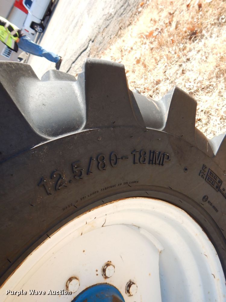 image for item DS6289 1993 Ford 8630  tractor