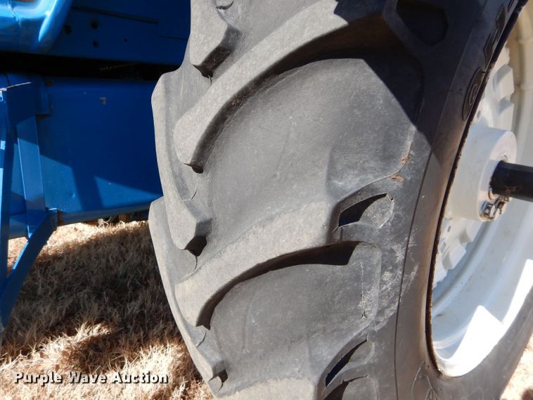 image for item DS6289 1993 Ford 8630  tractor