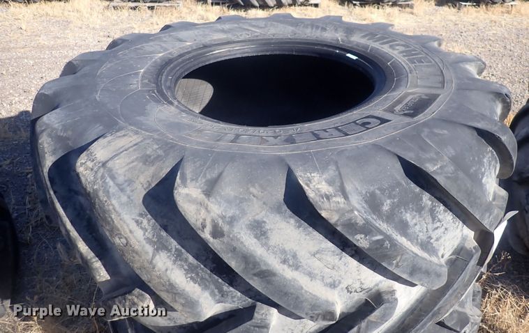 image for item GD9287 (2) Michelin 620/70R26 tires