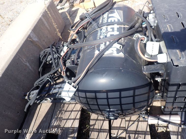 image for item GD9326 Yetter  air system