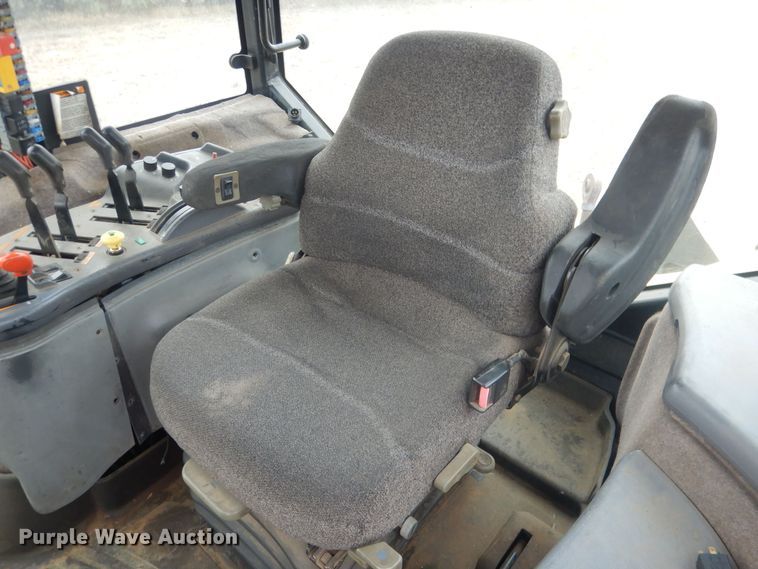 image for item HQ9526 1996 Caterpillar Challenger 55  tractor