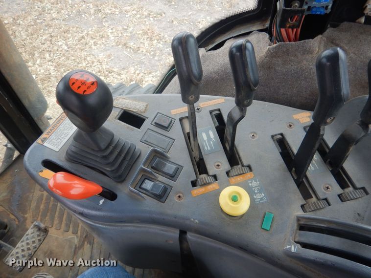 image for item HQ9526 1996 Caterpillar Challenger 55  tractor