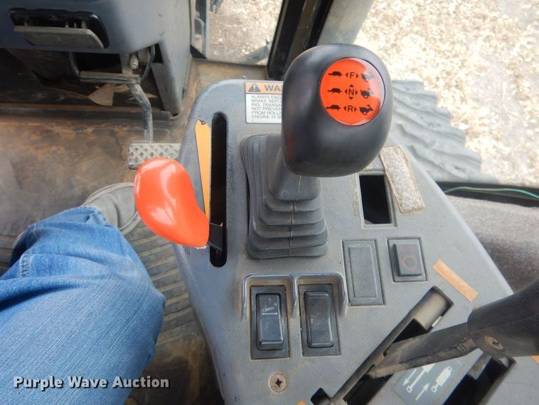 image for item HQ9526 1996 Caterpillar Challenger 55  tractor