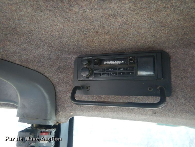 image for item HQ9526 1996 Caterpillar Challenger 55  tractor