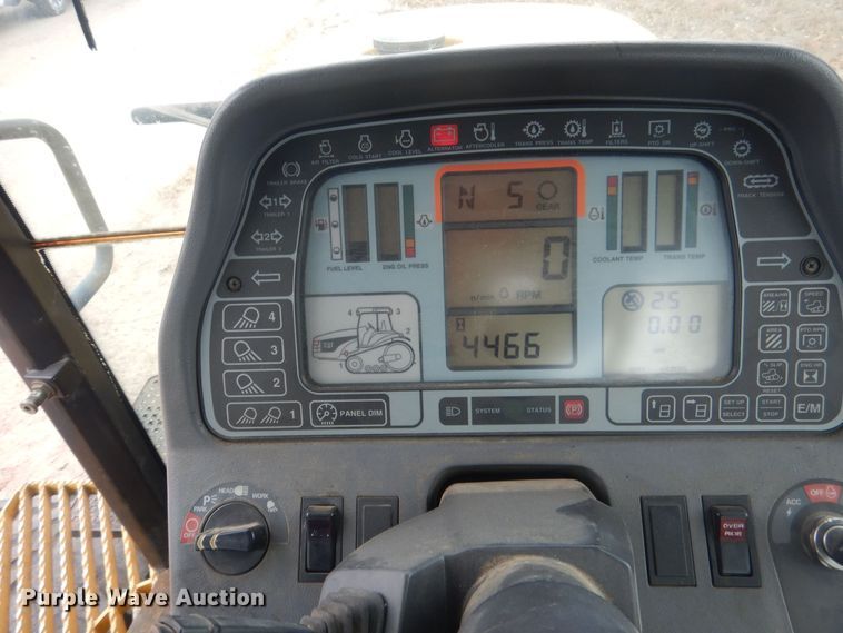 image for item HQ9526 1996 Caterpillar Challenger 55  tractor