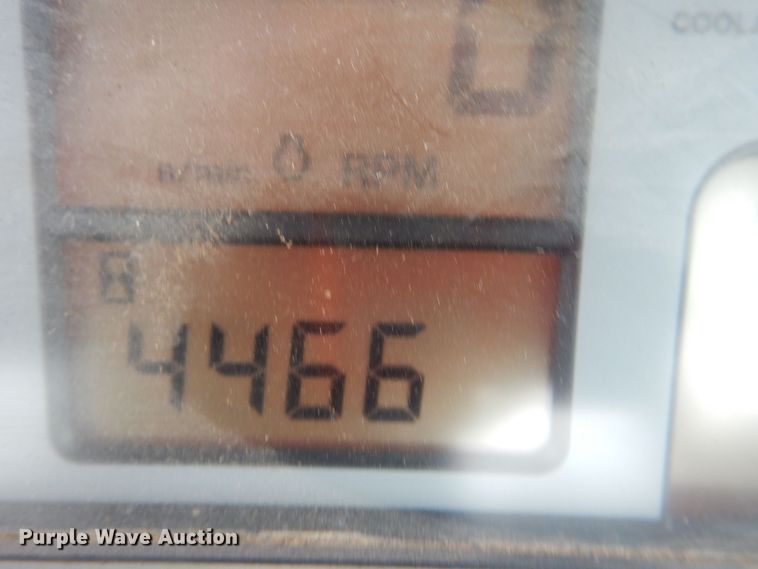 image for item HQ9526 1996 Caterpillar Challenger 55  tractor