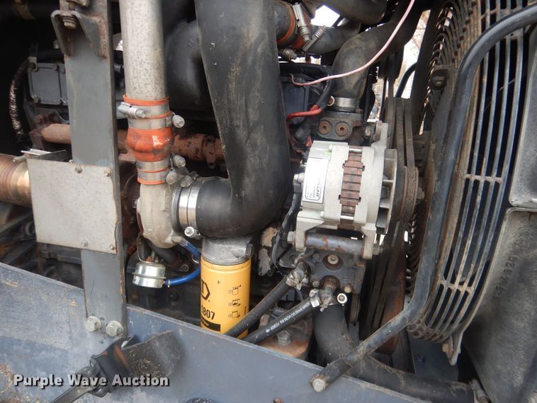 image for item HQ9526 1996 Caterpillar Challenger 55  tractor