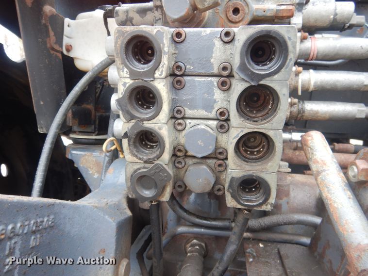 image for item HQ9526 1996 Caterpillar Challenger 55  tractor