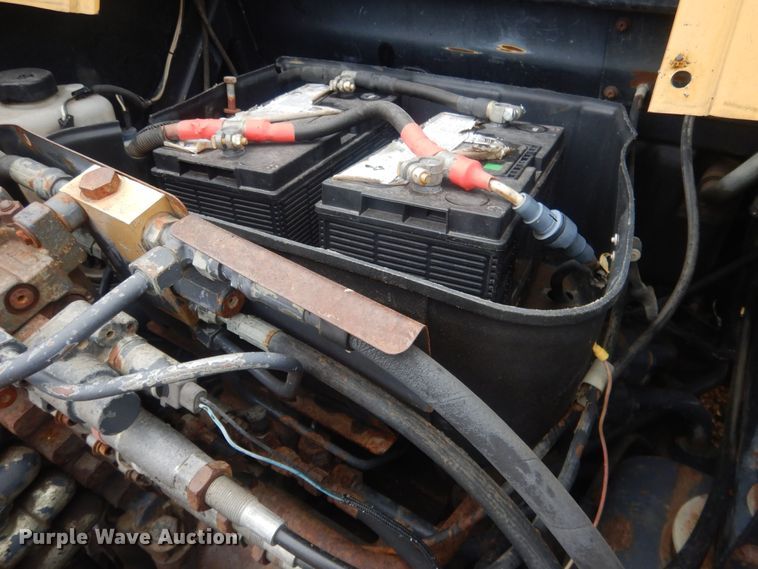 image for item HQ9526 1996 Caterpillar Challenger 55  tractor