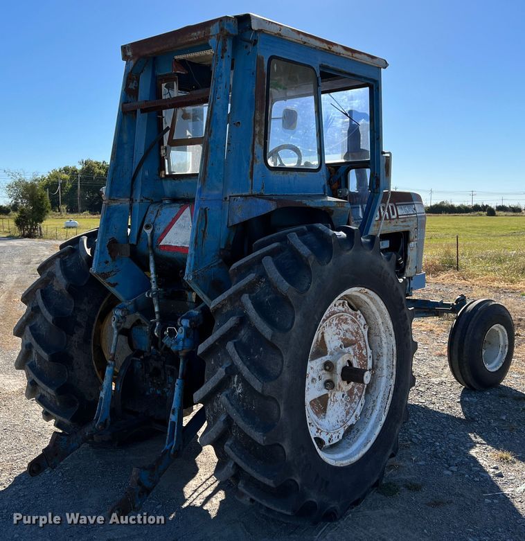 image for item HX9999 1976 Ford 9600  tractor