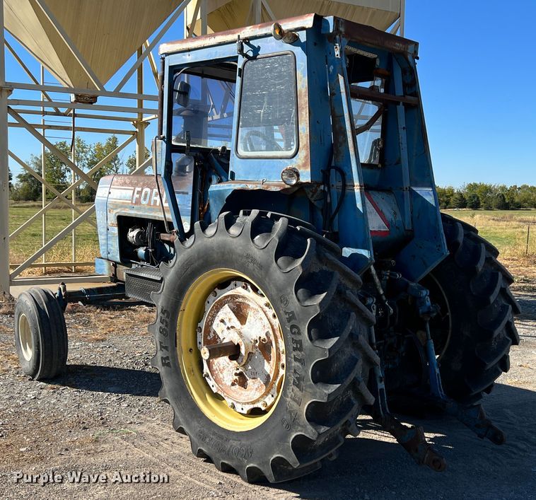 image for item HX9999 1976 Ford 9600  tractor