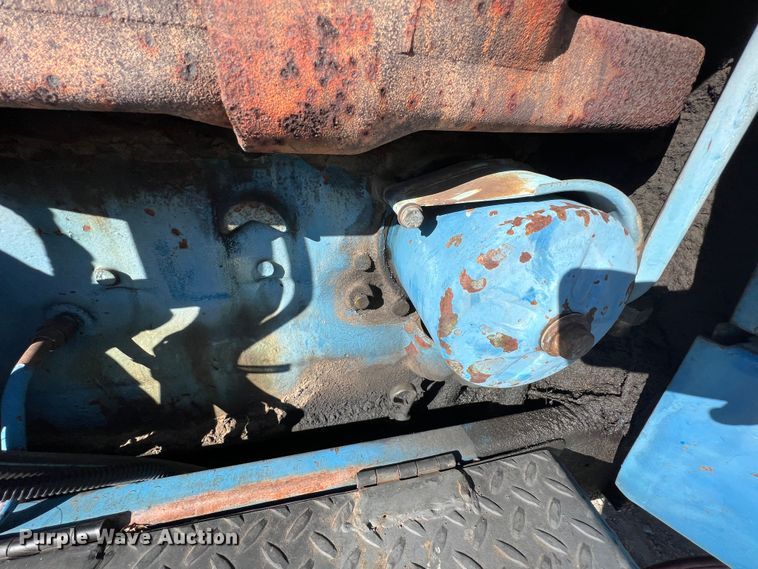 image for item HX9999 1976 Ford 9600  tractor