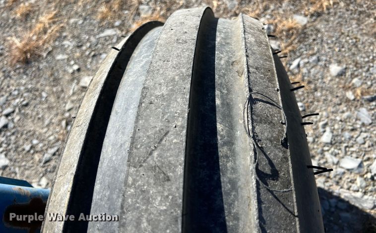 image for item HX9999 1976 Ford 9600  tractor