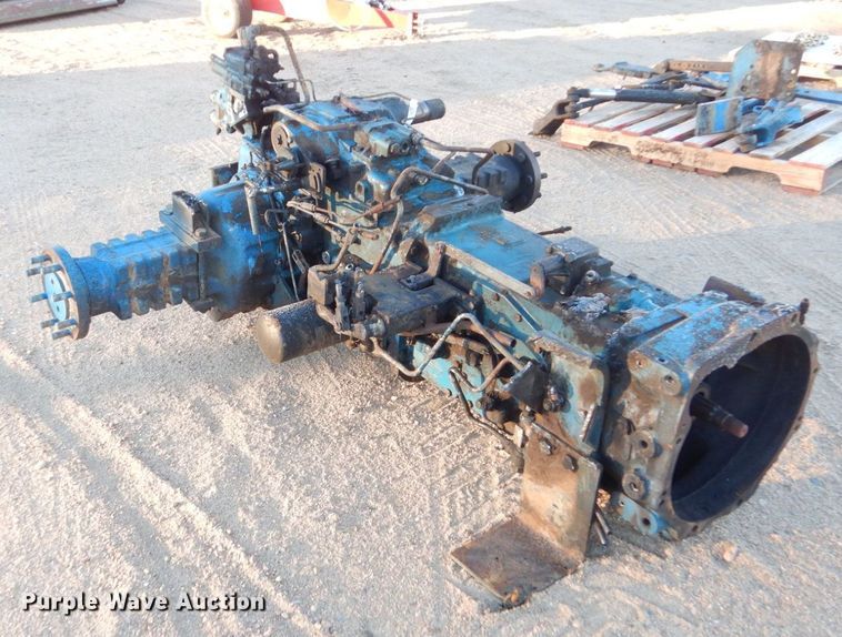 image for item IU9875 Ford  tractor parts