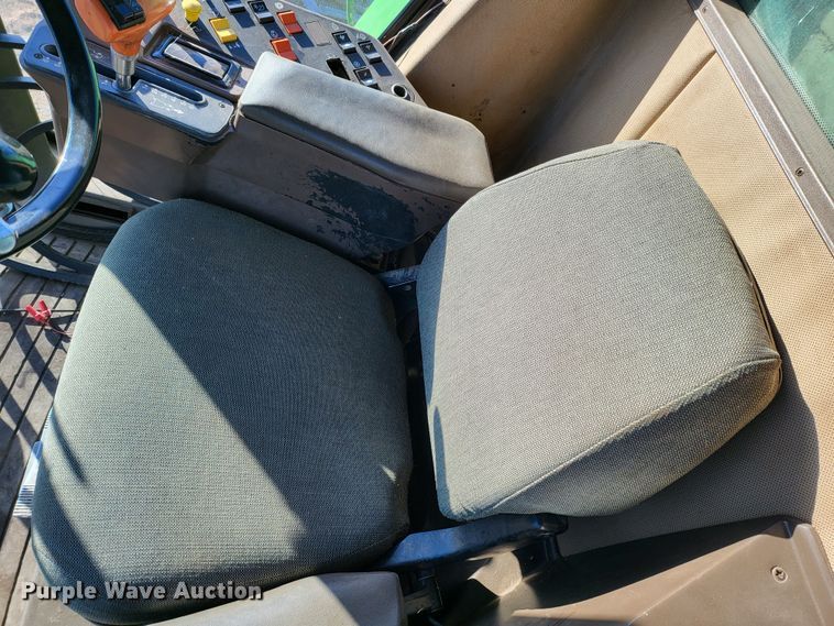 image for item IU9891 John Deere 9600  parts