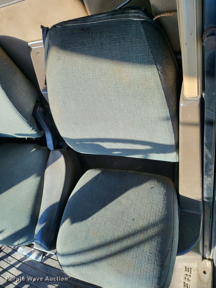 image for item IU9891 John Deere 9600  parts