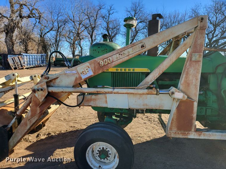 image for item IU9893 John Deere 4010  tractor