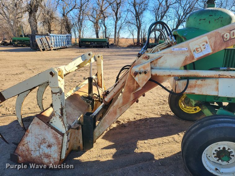 image for item IU9893 John Deere 4010  tractor