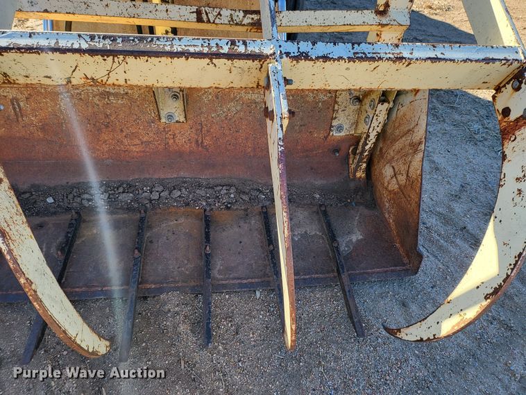 image for item IU9893 John Deere 4010  tractor