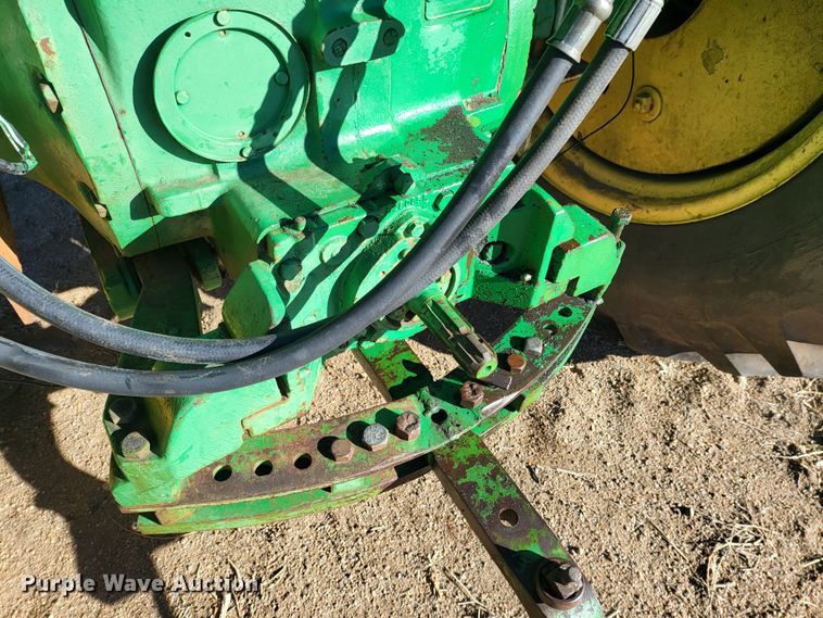 image for item IU9893 John Deere 4010  tractor