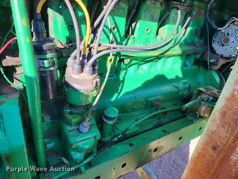 image for item IU9893 John Deere 4010  tractor