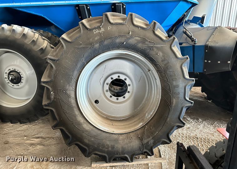 image for item JD9132 (4) 710/70R38 flotation tires and wheels