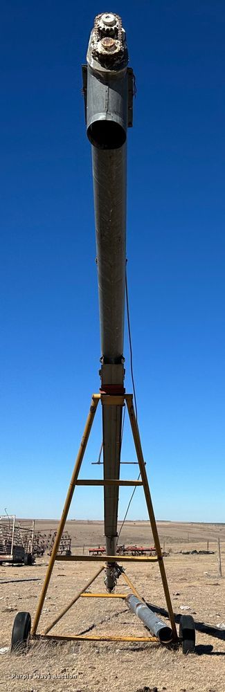 image for item JD9139 Hutchinson  auger