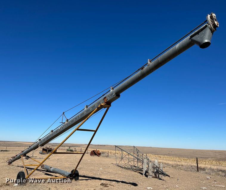 image for item JD9139 Hutchinson  auger