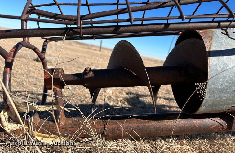 image for item JD9139 Hutchinson  auger