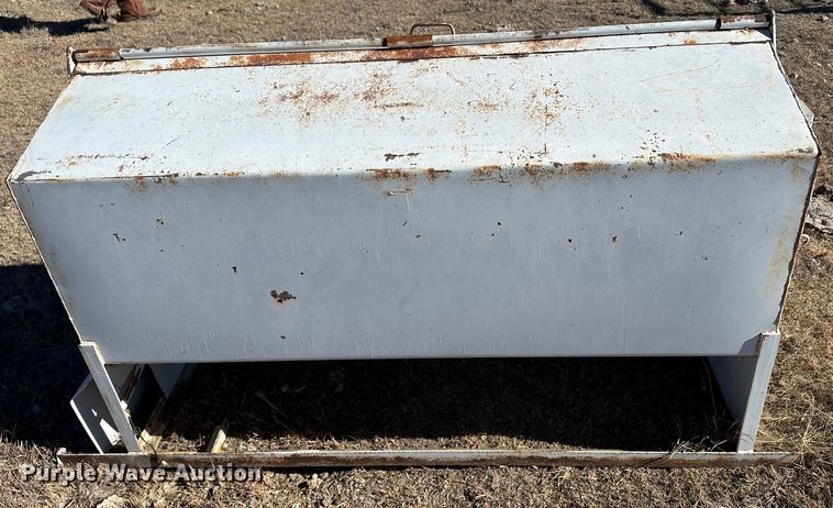 image for item JD9141 Bar-Six  cake feeder