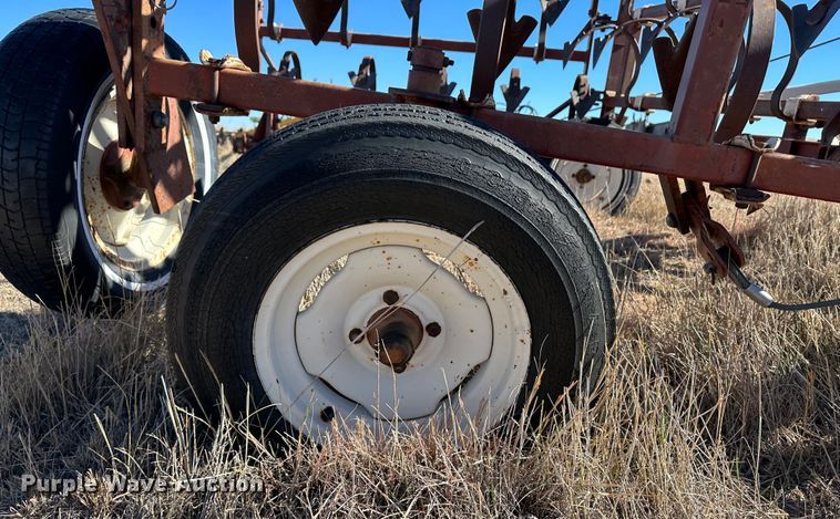 image for item JD9145 Noble  field cultivator