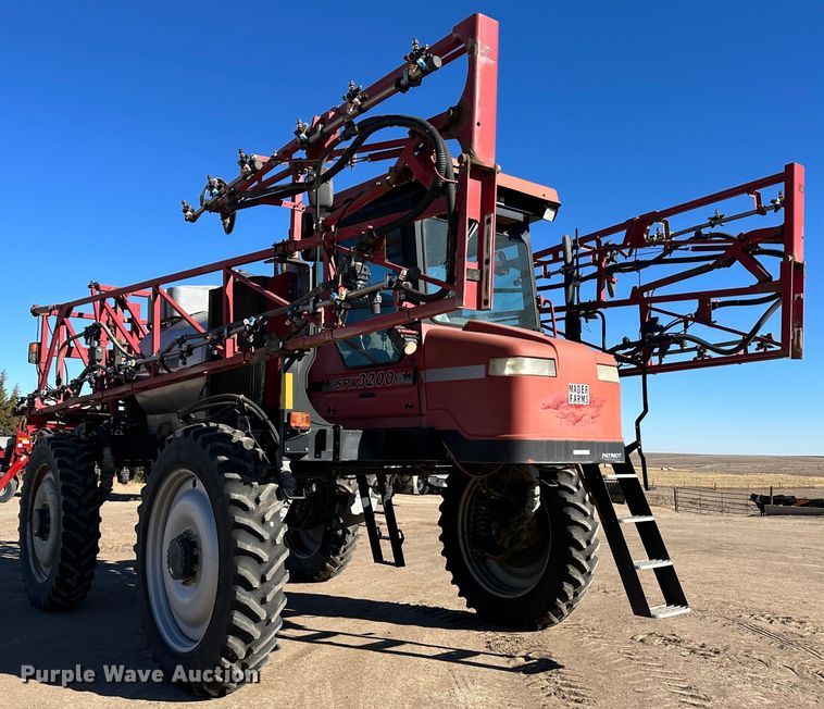 image for item JD9149 2003 Case IH Patriot SPX3200  sprayer