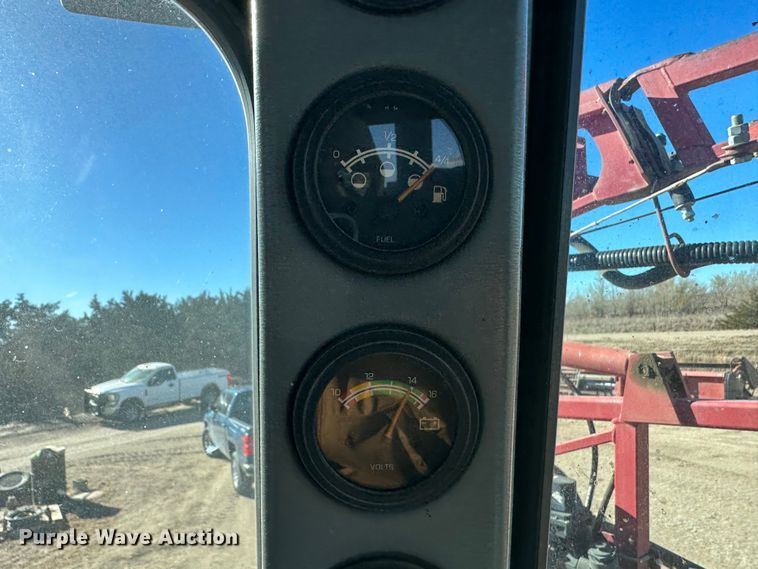 image for item JD9149 2003 Case IH Patriot SPX3200  sprayer