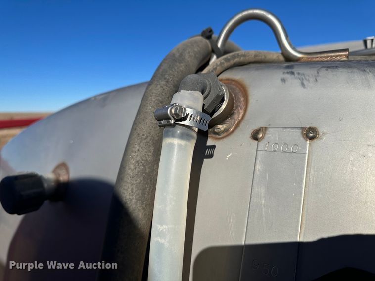 image for item JD9149 2003 Case IH Patriot SPX3200  sprayer