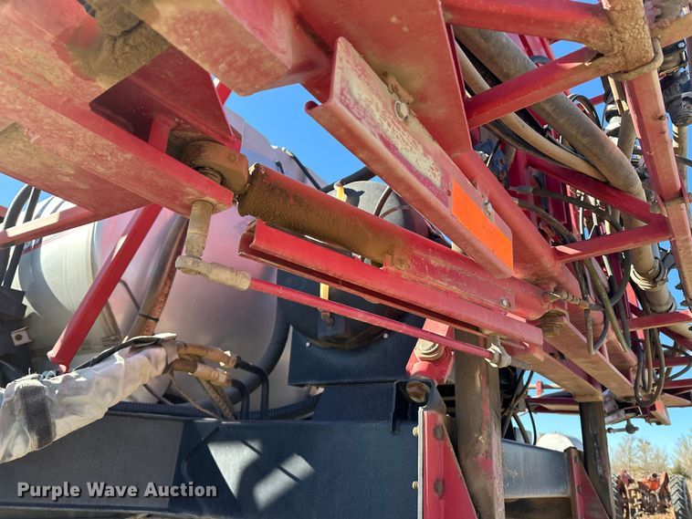 image for item JD9149 2003 Case IH Patriot SPX3200  sprayer