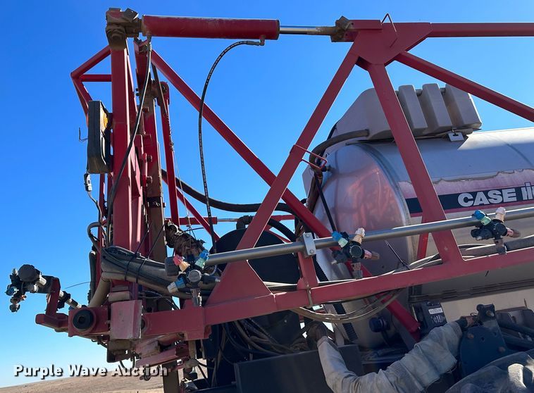 image for item JD9149 2003 Case IH Patriot SPX3200  sprayer