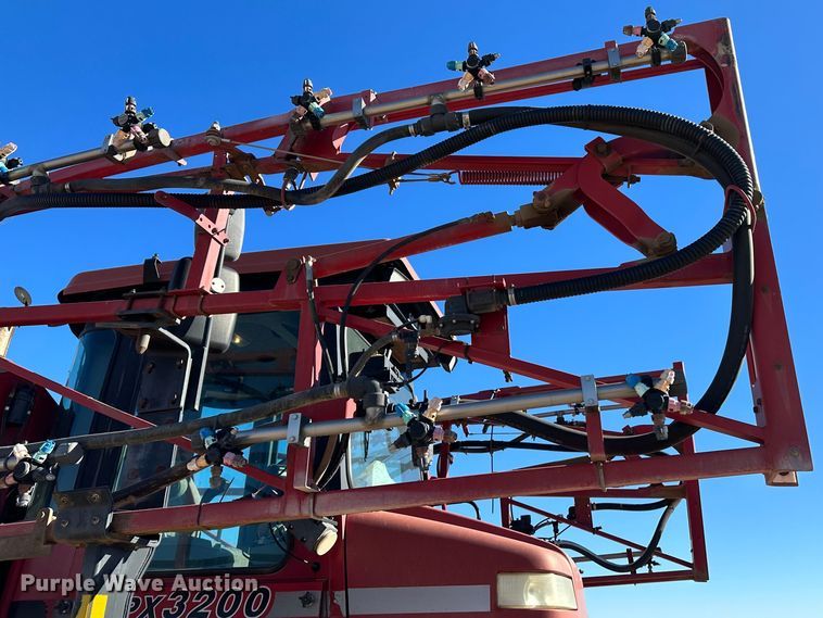 image for item JD9149 2003 Case IH Patriot SPX3200  sprayer